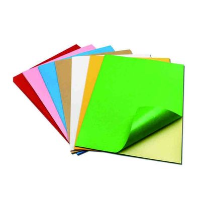 Kolor A4 Premium 100% pulpy drzewnej, samoprzylepny papier samoprzylepny Papier samoprzylepny w rozmiarze listowym